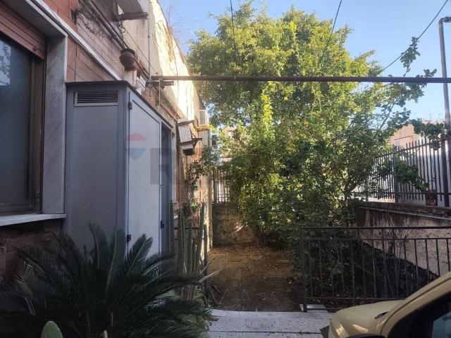 Casa indipendente in vendita a Napoli NA
