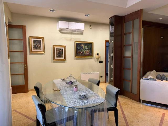 Casa indipendente in vendita a Napoli NA