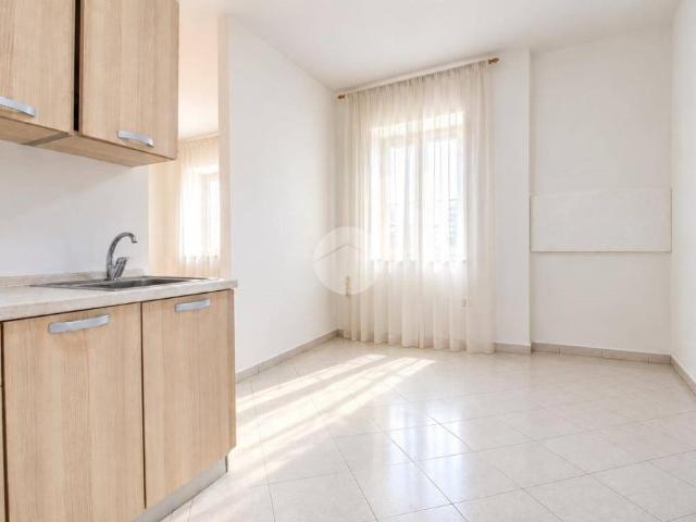 Casa indipendente in vendita a Napoli via Giuseppe Bonito, 50, Vomero