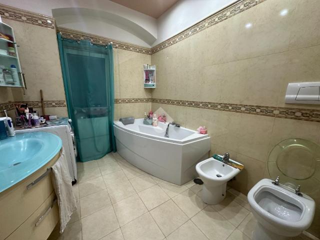 Casa indipendente in vendita a Napoli