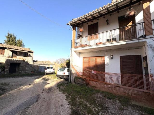 Casa indipendente in vendita a Narni TR