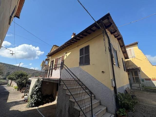 Casa indipendente in vendita a Narni TR