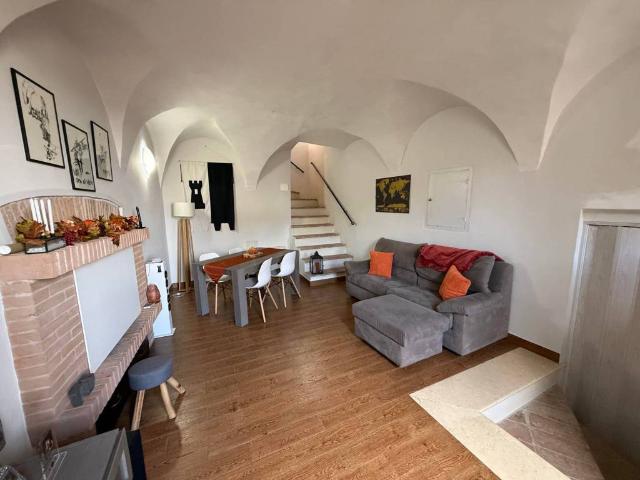 Casa indipendente in vendita a Narni TR
