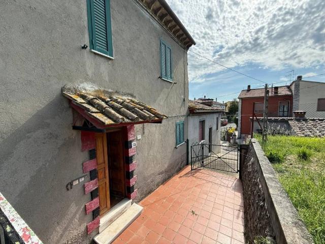 Casa indipendente in vendita a Narni TR