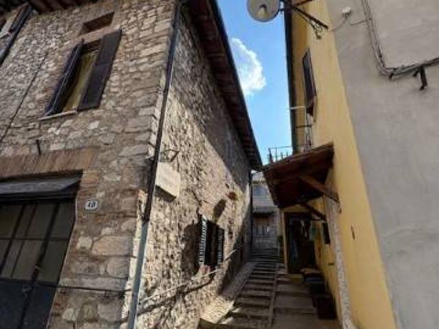 Casa indipendente in vendita a Narni TR