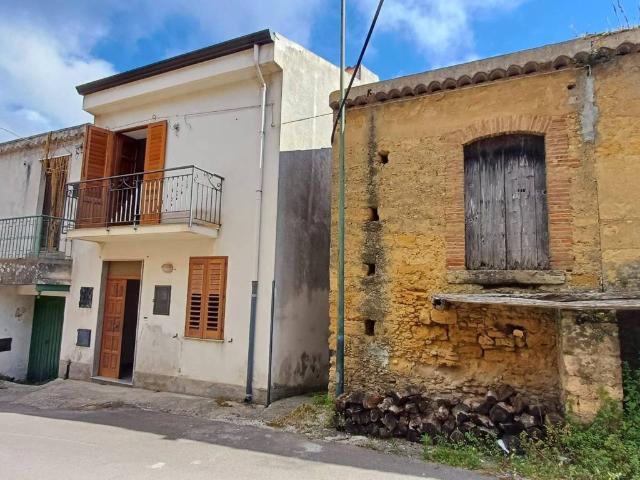Casa indipendente in vendita a Naso ME