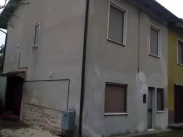 Casa indipendente in vendita a Neviano degli Arduini PR