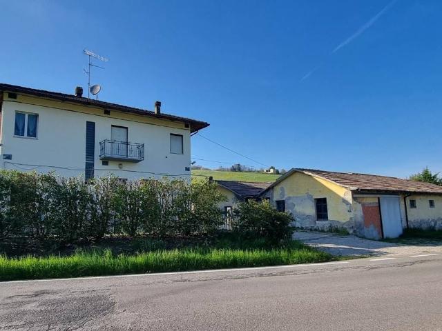 Casa indipendente in vendita a Neviano degli Arduini PR
