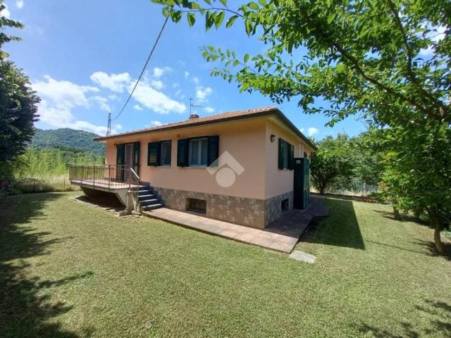Casa indipendente in vendita a Ne GE