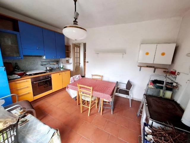 Casa indipendente in vendita a Neirone GE