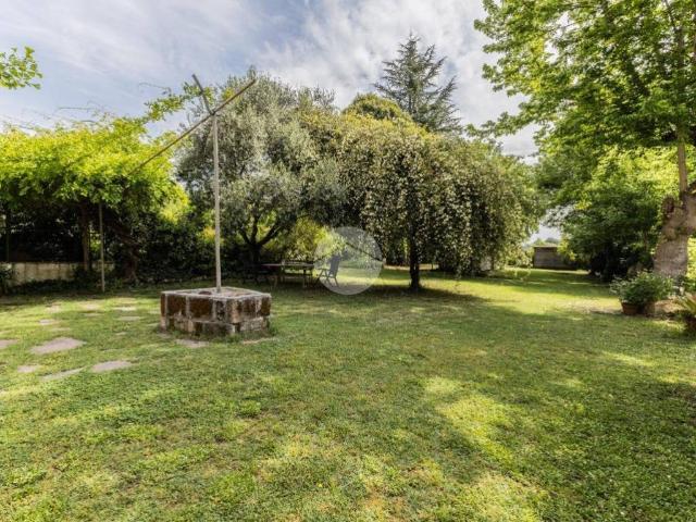 Casa indipendente in vendita a Nepi VT