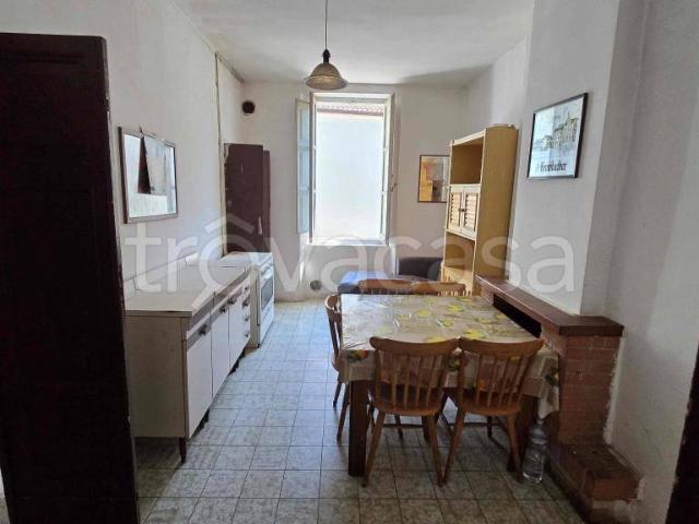 Casa indipendente in vendita a Nereto piazza Decio Rubini, 14