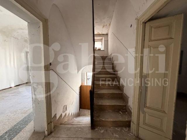 Casa indipendente in vendita a Nereto TE