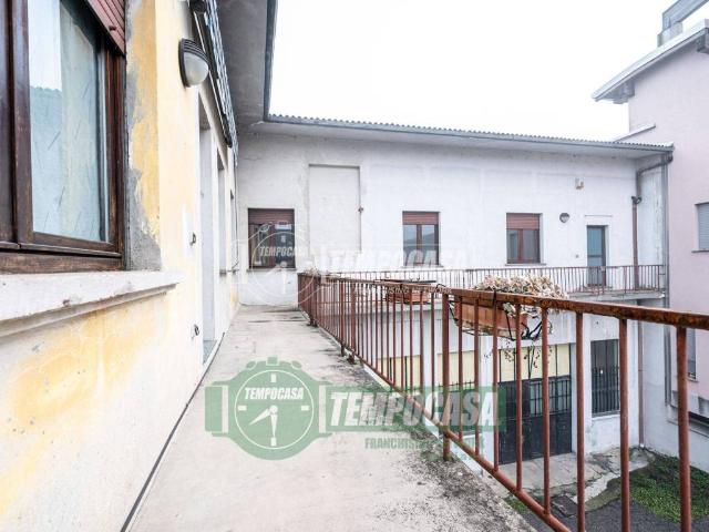 Casa indipendente in vendita a Nerviano MI