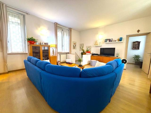 Casa indipendente in vendita a Nerviano MI