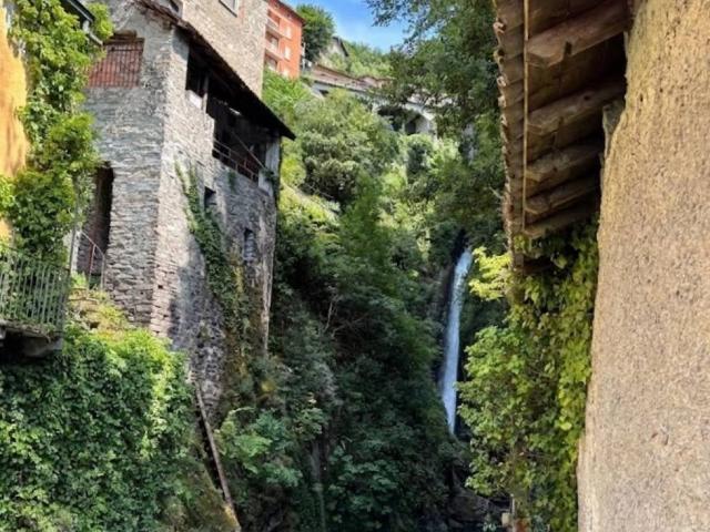 Casa indipendente in vendita a Nesso CO