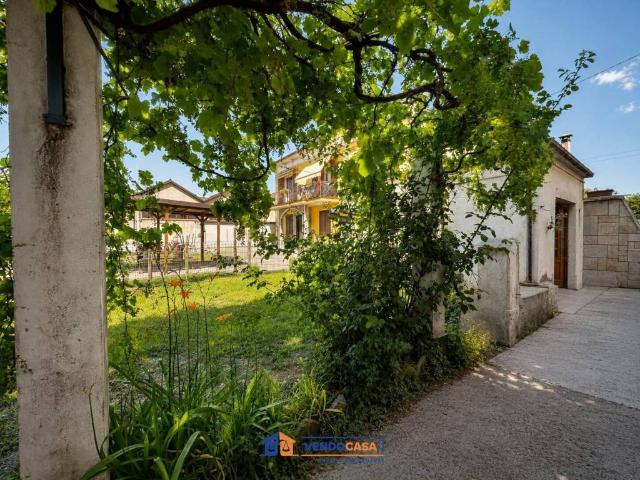 Casa indipendente in vendita a Nizza Monferrato AT
