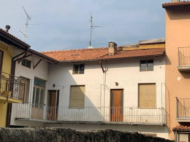 Casa indipendente in vendita a Nibionno LC