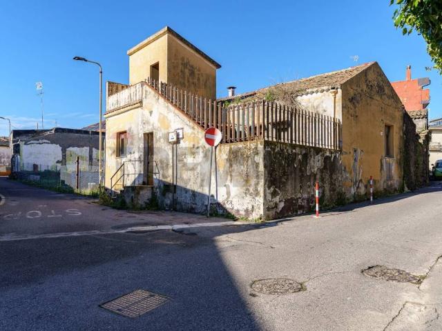 Casa indipendente in vendita a Nicolosi CT