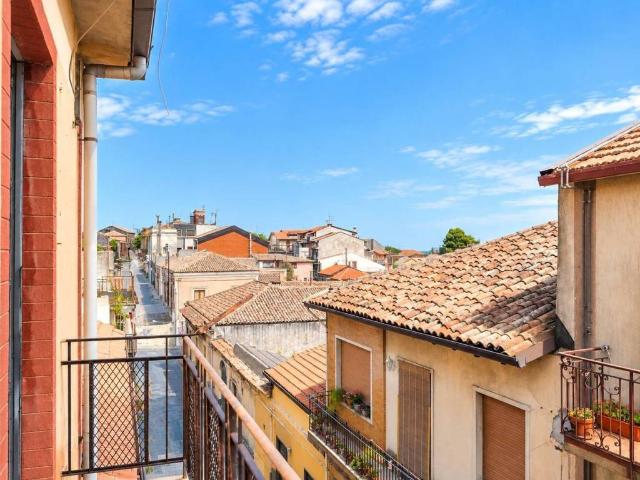 Casa indipendente in vendita a Nicolosi CT