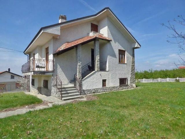 Casa indipendente in vendita a Niella Belbo CN