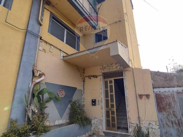 Casa indipendente in vendita a Nissoria EN