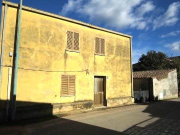Casa indipendente in vendita a Nuxis CI