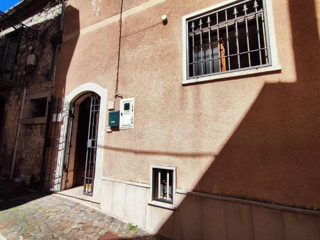 Casa indipendente in vendita a Nusco AV