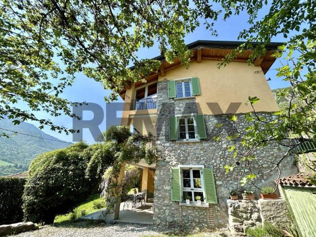Casa indipendente in vendita a Sovere BG