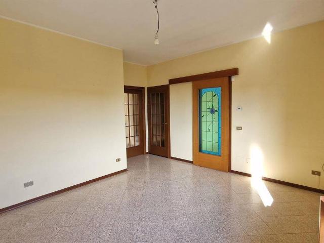 Casa indipendente in vendita a Solaro MI