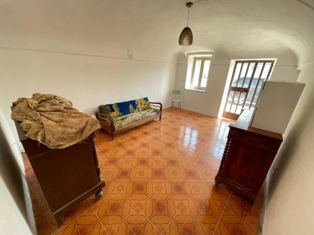 Casa indipendente in vendita a Solonghello AL