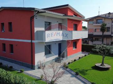 Casa indipendente in vendita a Solza BG