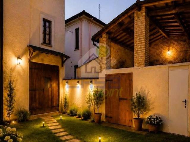 Casa indipendente in vendita a Somaglia LO