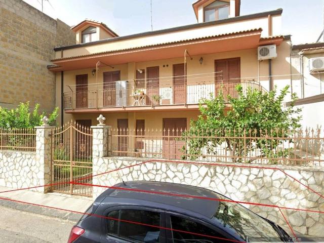 Casa indipendente in vendita a Sommatino CL