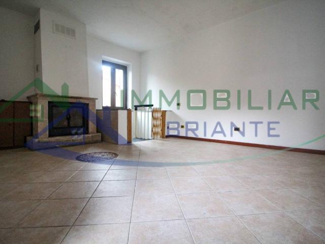 Casa indipendente in vendita a Somma Lombardo VA