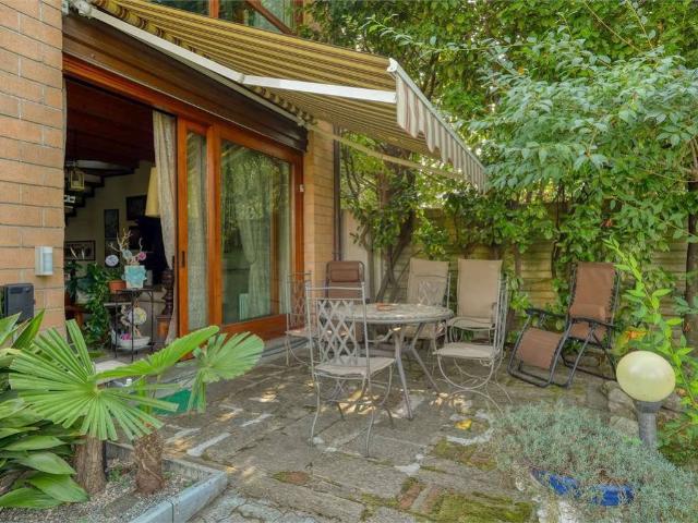 Casa indipendente in vendita a Somma Lombardo VA