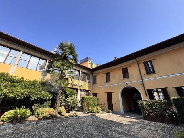 Casa indipendente in vendita a Somma Lombardo VA