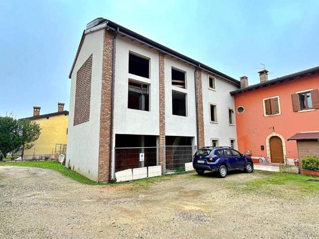 Casa indipendente in vendita a Sommacampagna VR