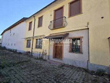 Casa indipendente in vendita a Sommariva del Bosco CN