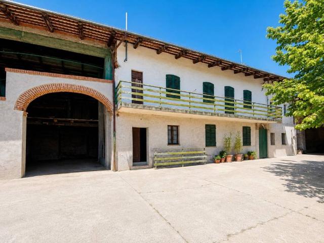 Casa indipendente in vendita a Sommariva del Bosco CN