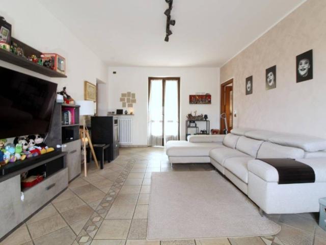 Casa indipendente in vendita a Sommariva Perno CN
