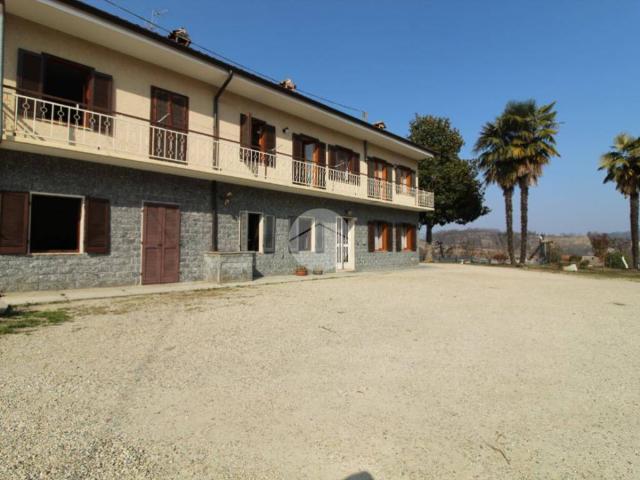 Casa indipendente in vendita a Sommariva Perno CN