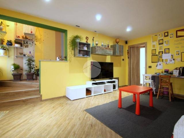 Casa indipendente in vendita a Sommariva Perno CN