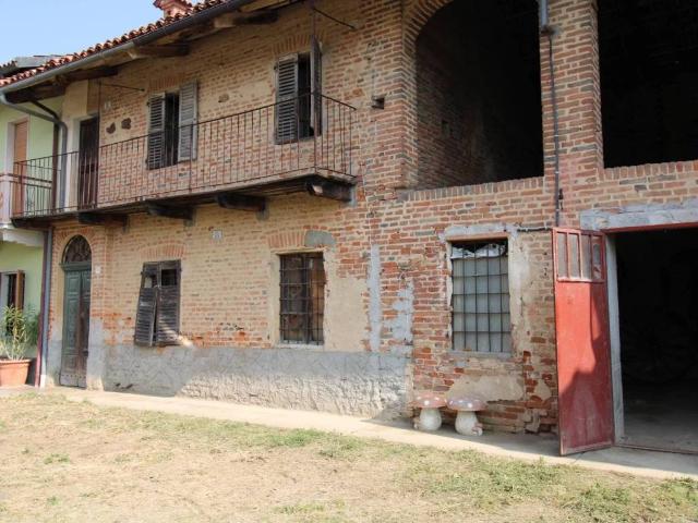 Casa indipendente in vendita a Sommariva Perno CN