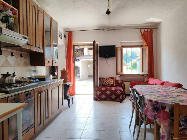 Casa indipendente in vendita a Sommariva Perno CN
