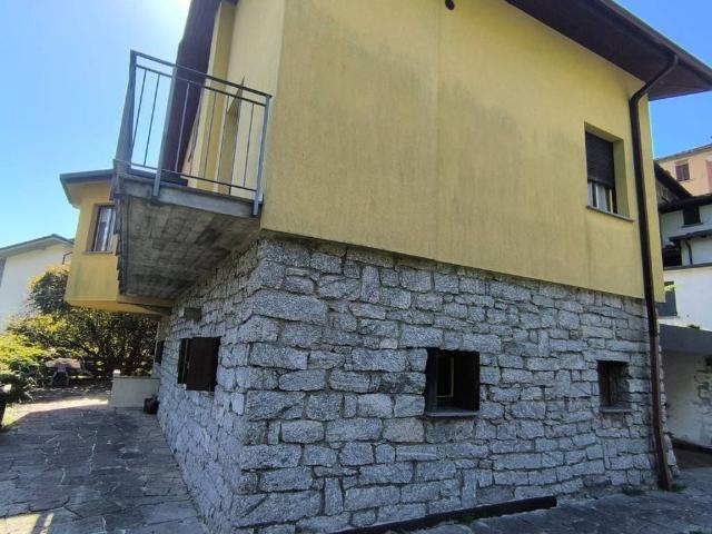 Casa indipendente in vendita a Sondrio SO