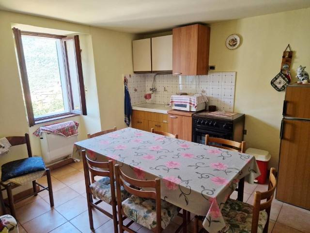 Casa indipendente in vendita a Sonico BS