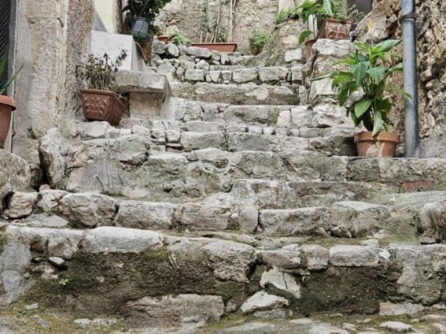 Casa indipendente in vendita a Sonnino LT