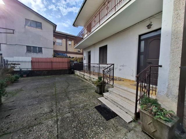 Casa indipendente in vendita a Sora