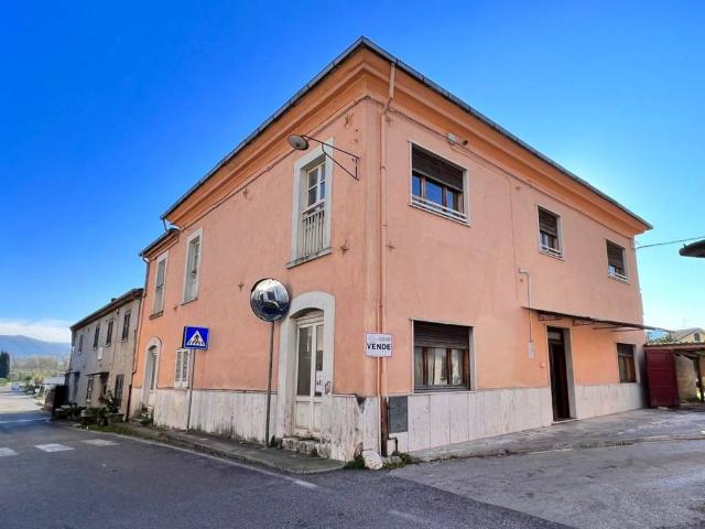 Casa indipendente in vendita a Sora FR